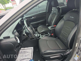 2023 Kia Forte GT-Line - miniatura 6