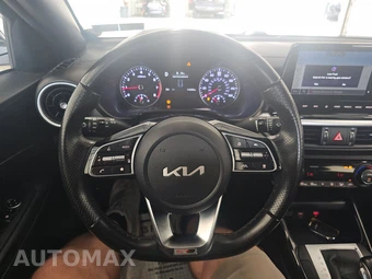 2023 Kia Forte GT-Line – miniatura 10