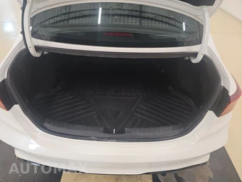 2023 Kia Forte GT-Line – miniatura 16