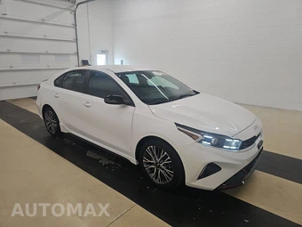 2023 Kia Forte GT-Line – miniatura 3