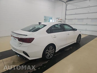 2023 Kia Forte GT-Line – miniatura 4