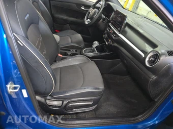 2023 Kia Forte GT-Line – miniatura 8