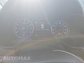 2023 Kia Forte LX - miniatura 12