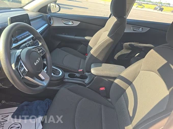 2023 Kia Forte LX - miniatura 7