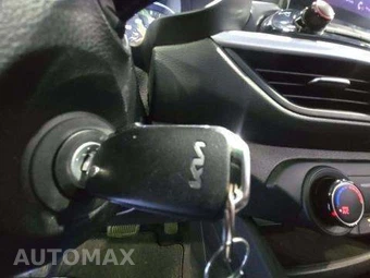 2023 Kia Forte LXS – miniatura 8