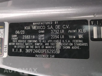 2023 Kia Forte LXS - miniatura 14
