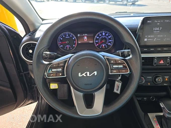 2023 Kia Forte LXS – miniatura 10