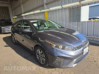 2023 Kia Forte LXS – miniatura 3