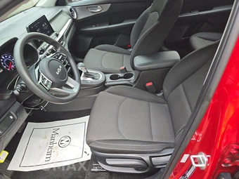 2023 Kia Forte LXS – miniatura 13