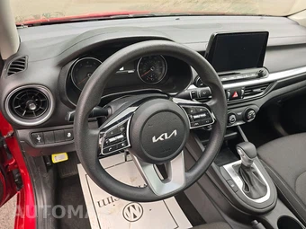 2023 Kia Forte LXS – miniatura 16