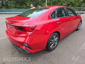 2023 Kia Forte LXS – miniatura 5