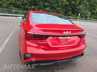 2023 Kia Forte LXS – miniatura 6