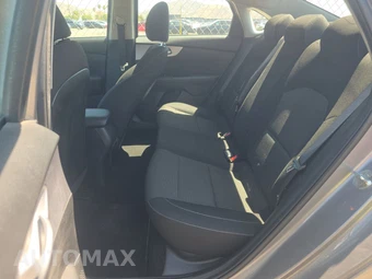 2023 Kia Forte LXS - miniatura 13