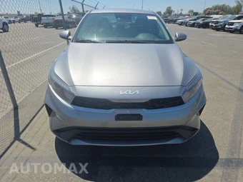 2023 Kia Forte LXS - miniatura 2