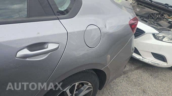 2023 Kia Forte LXS - miniatura 29