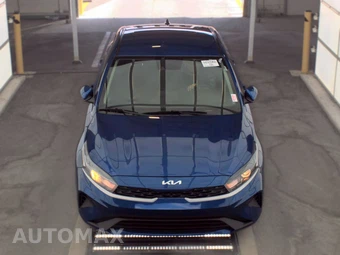 2023 Kia Forte LXS – miniatura 2