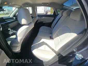 2023 Kia Forte LXS - miniatura 13