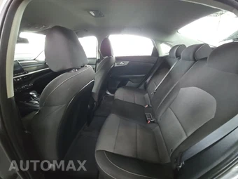 2023 Kia Forte LXS – miniatura 13