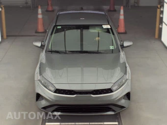 2023 Kia Forte LXS – miniatura 2