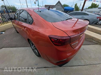2023 Kia Forte LXS – miniatura 2