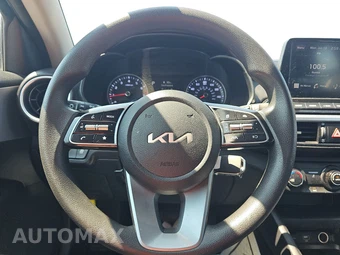 2023 Kia Forte LXS - miniatura 10