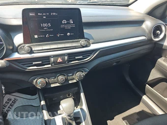2023 Kia Forte LXS - miniatura 11