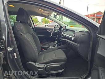 2023 Kia Forte LXS - miniatura 18
