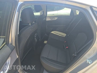 2023 Kia Forte LXS – miniatura 13
