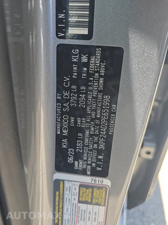 2023 Kia Forte LXS – miniatura 15