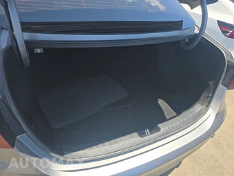 2023 Kia Forte LXS – miniatura 17