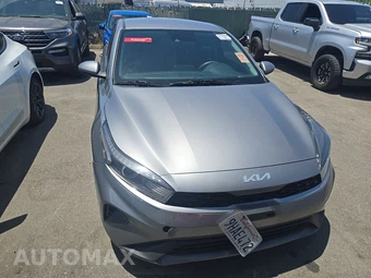 2023 Kia Forte LXS – miniatura 2
