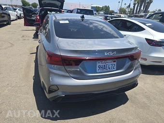 2023 Kia Forte LXS – miniatura 5