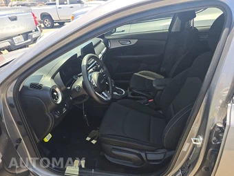 2023 Kia Forte LXS – miniatura 7