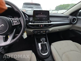 2023 Kia Forte LXS - miniatura 11