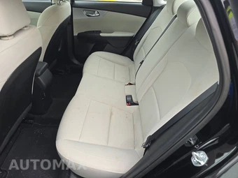 2023 Kia Forte LXS - miniatura 13