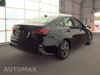 2023 Kia Forte LXS - miniatura 4