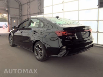 2023 Kia Forte LXS - miniatura 6
