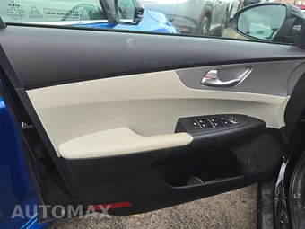 2023 Kia Forte LXS - miniatura 9