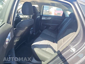 2023 Kia Forte LXS - miniatura 13