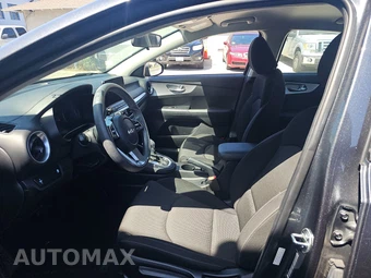 2023 Kia Forte LXS - miniatura 7