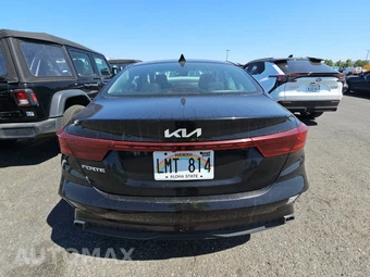 2023 Kia Forte LXS - miniatura 5