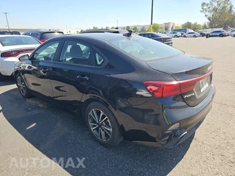 2023 Kia Forte LXS - miniatura 6
