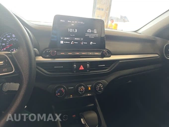 2023 Kia Forte LXS – miniatura 11