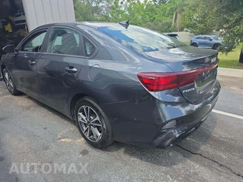 2023 Kia Forte LXS - miniatura 2