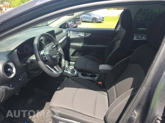 2023 Kia Forte LXS - miniatura 6