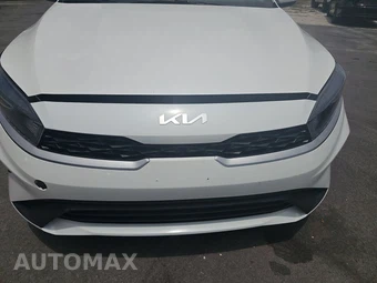2023 Kia Forte LXS - miniatura 2
