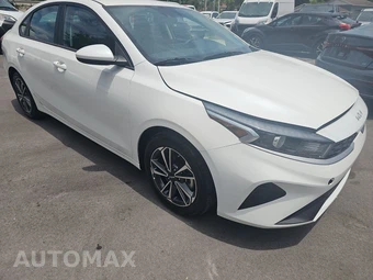 2023 Kia Forte LXS - miniatura 3