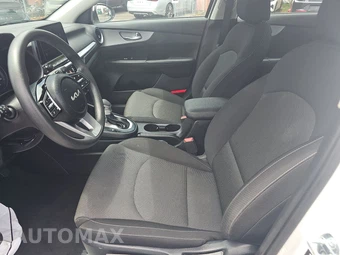 2023 Kia Forte LXS - miniatura 7
