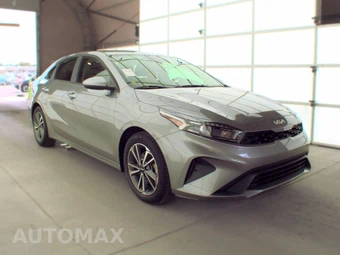 2023 Kia Forte LXS - miniatura 3