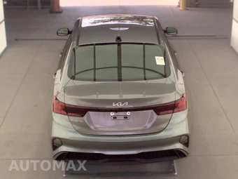 2023 Kia Forte LXS - miniatura 5
